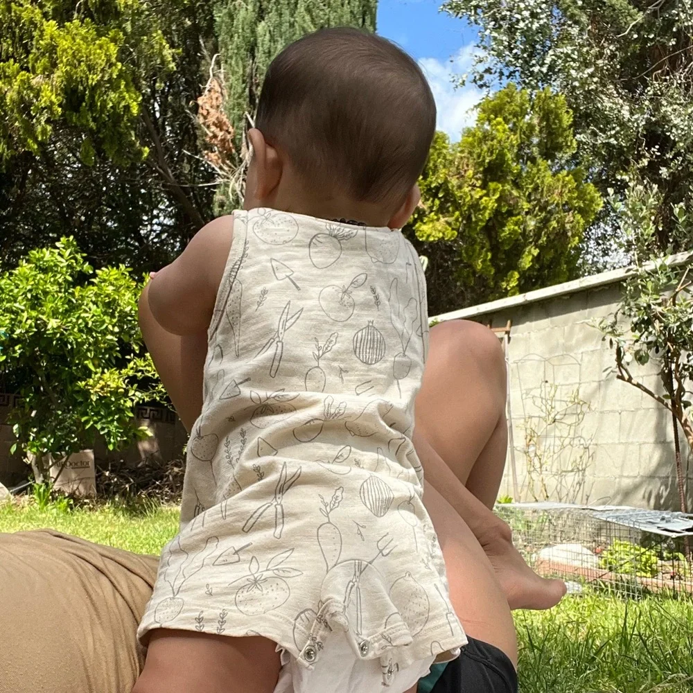 🚫GIFTED🚫 Vegetable Baby Romper - Picture 3 of 8
